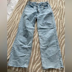 Abercrombie 90s High Rise Relaxed Jean